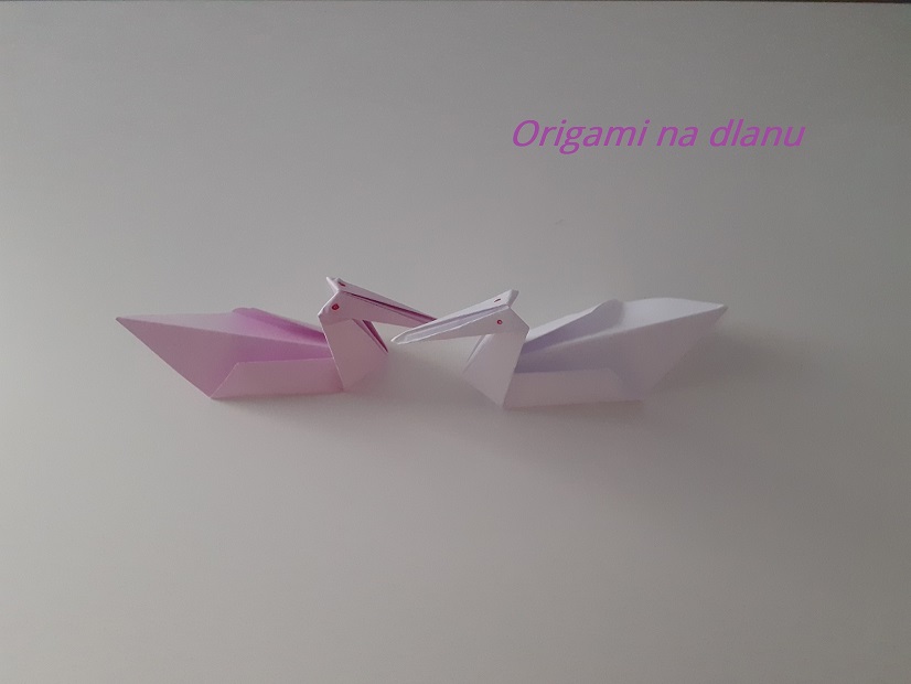 Jednostavni Origami Labud