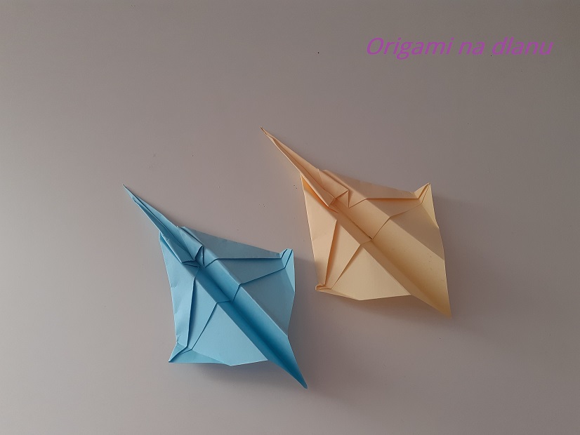 Origami Avion