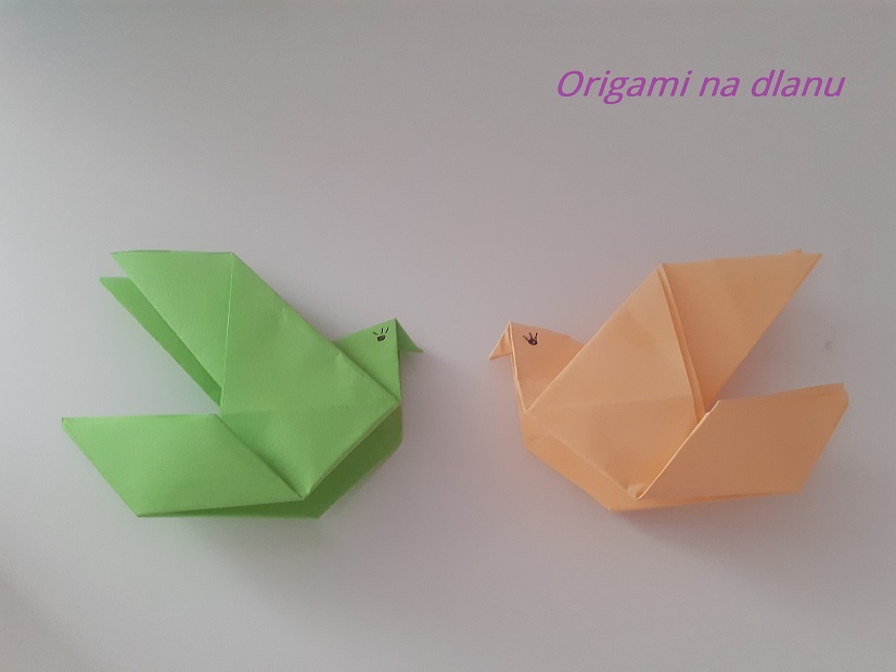 Origami Golub u letu